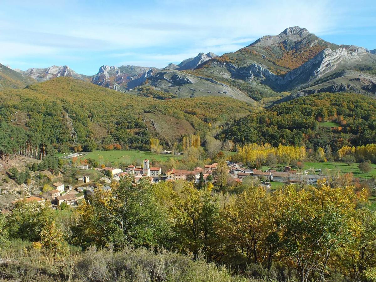 Hotel Rural El Sabinar Cremenes Bagian luar foto