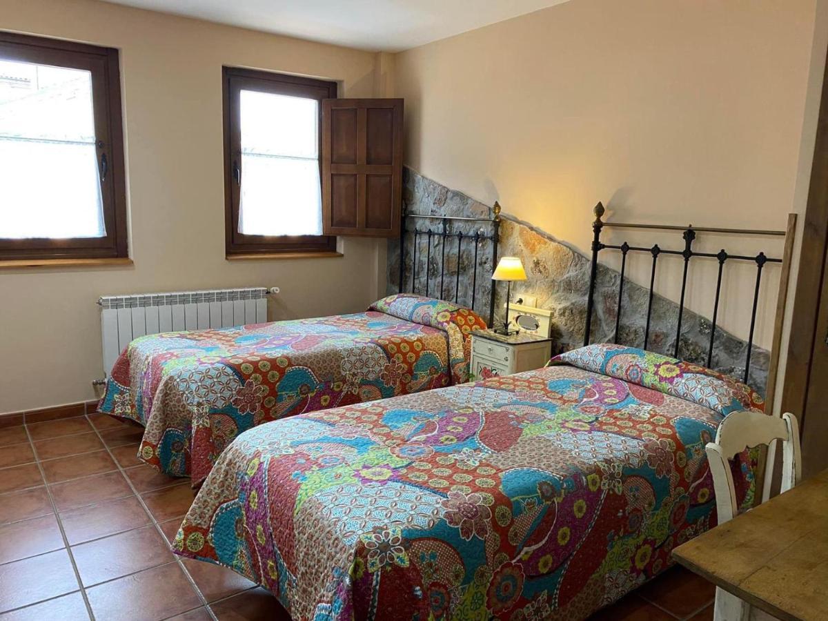 Hotel Rural El Sabinar Cremenes Bagian luar foto