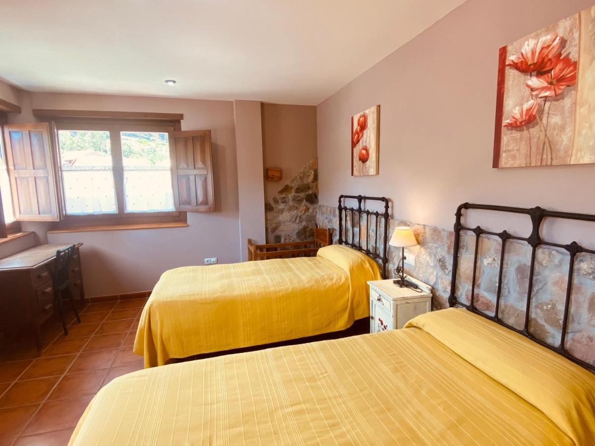 Hotel Rural El Sabinar Cremenes Bagian luar foto